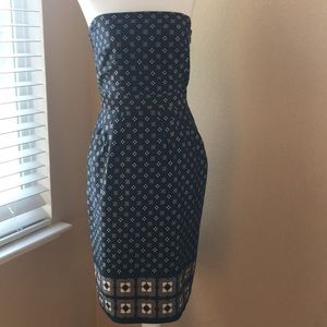 Banana Republic dress size 2. Pre-owned.